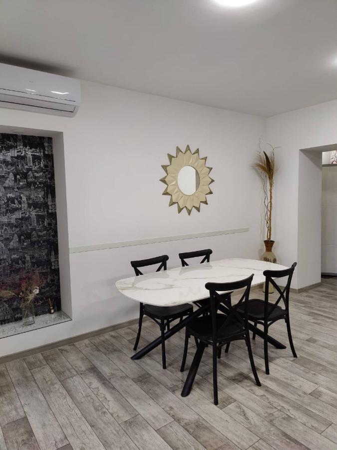 Modern Apartment In The Center With The View Of The Majestic Ararat Jerevan Exteriér fotografie
